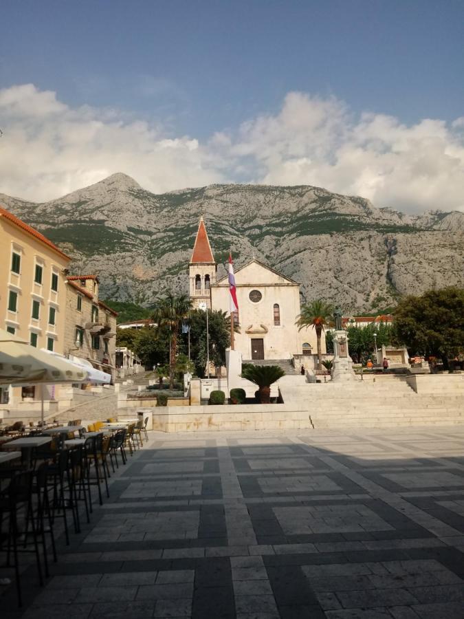 Apartment Lukas Galileo Izuzetan Makarska Exterior foto